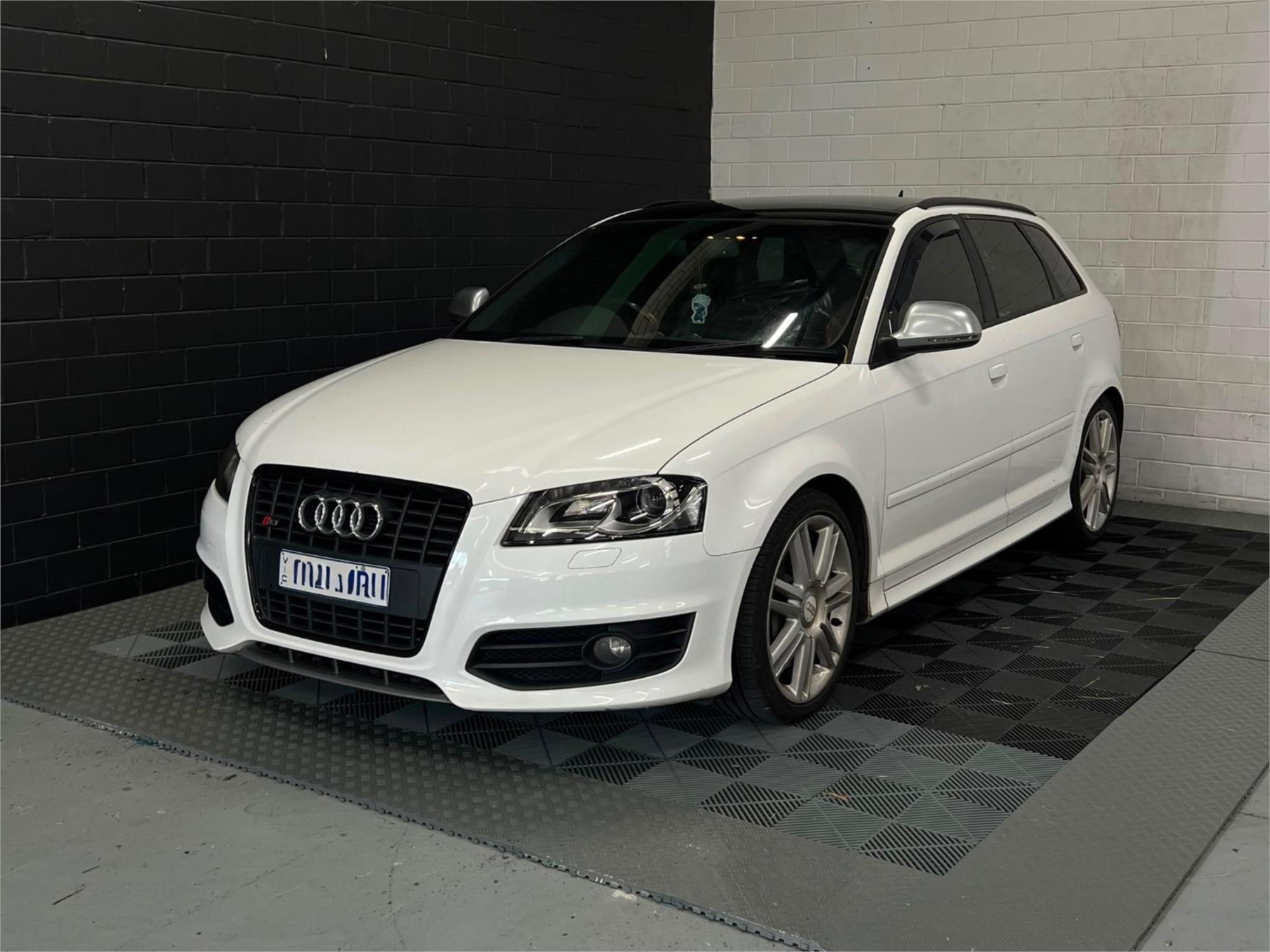 2010 Audi S3 — photo 1 of 17