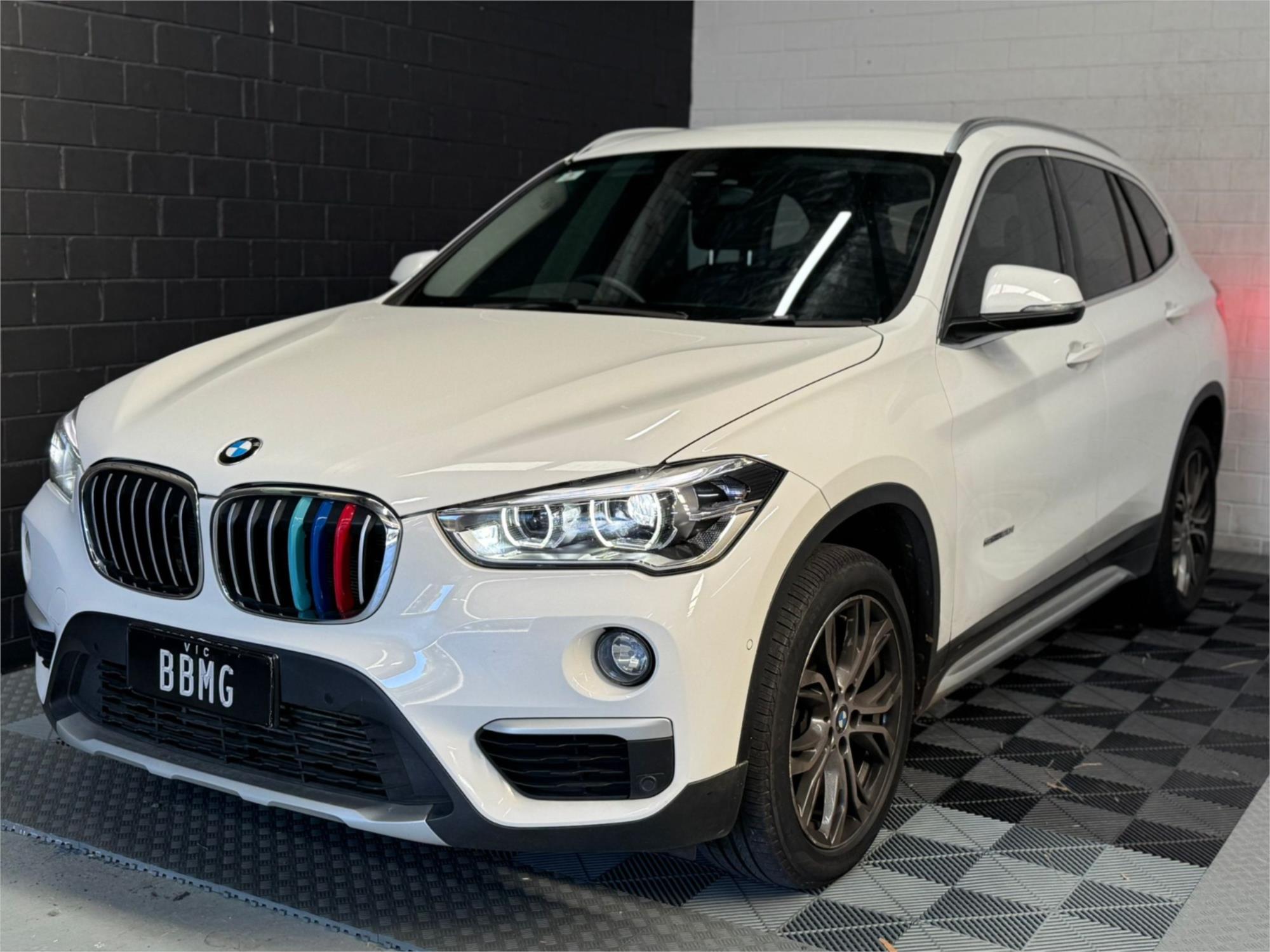 2016 BMW X1 sDrive20i — photo 1 of 21
